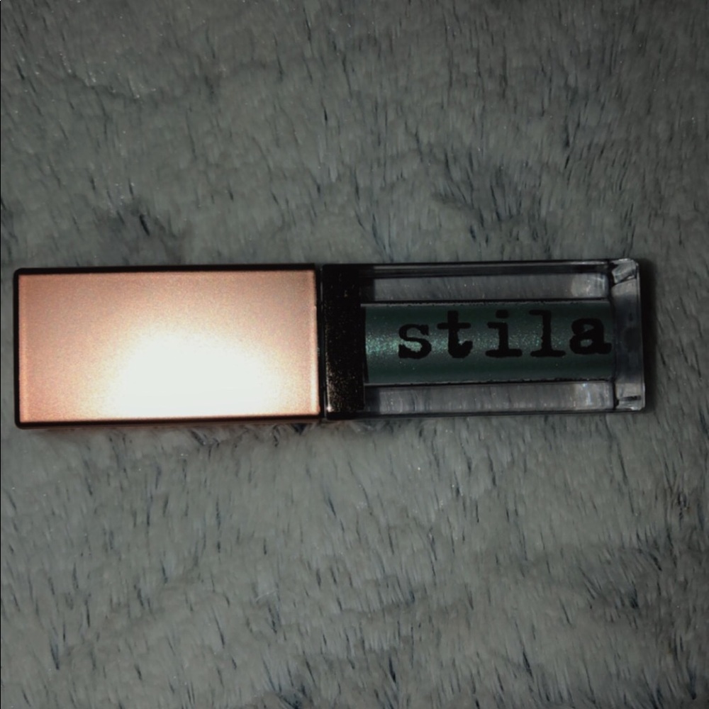 stila shimmer and glow liquid eyeshadow